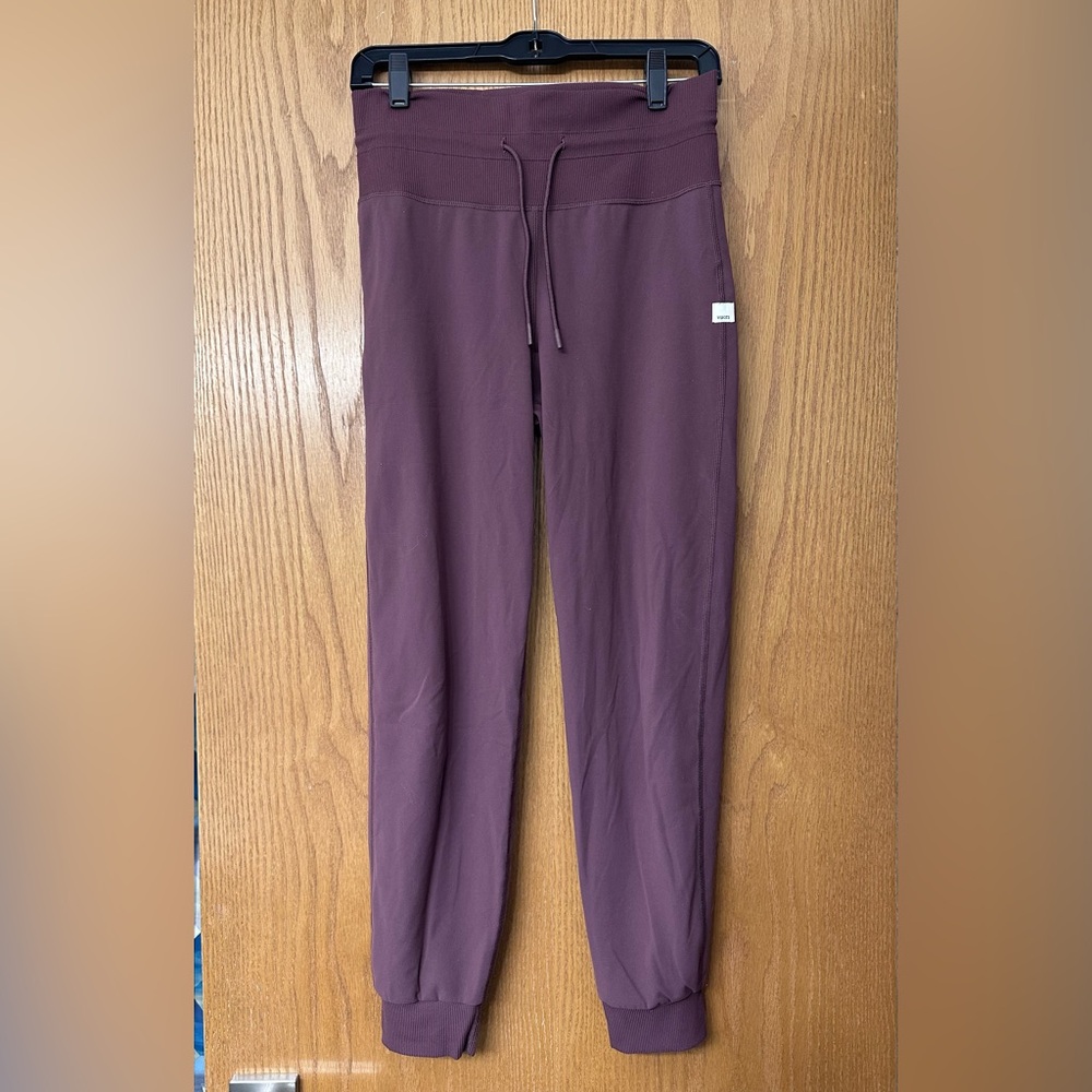 Vuori Women’s Burgundy Joggers